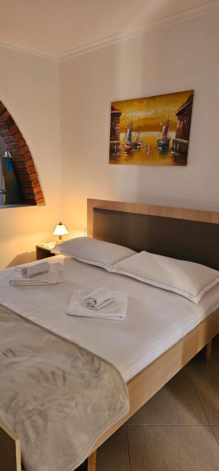 Aliaj Guest House Berat Exterior foto